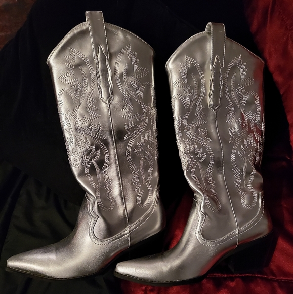 SOLD - Picture 2 of 5